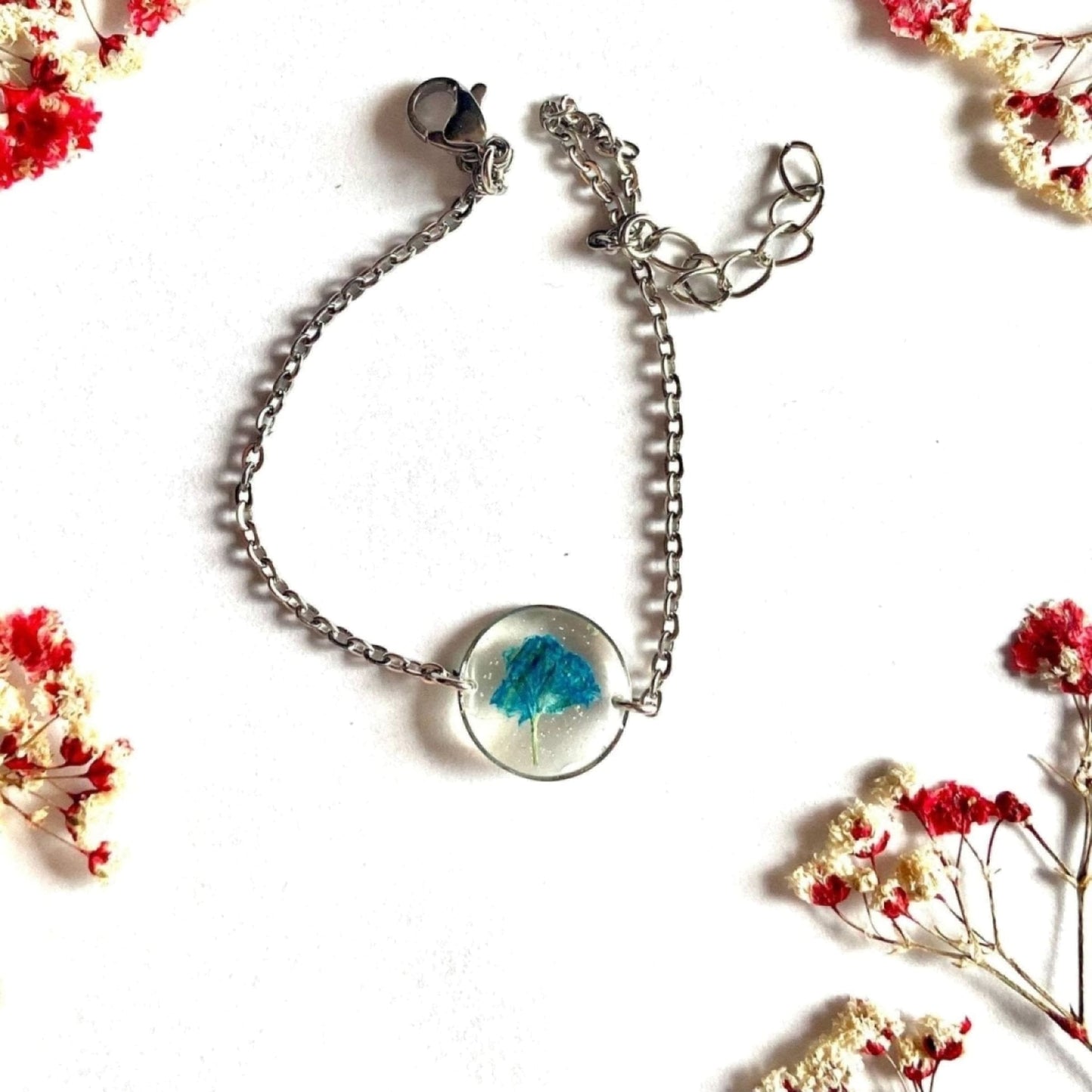 Bracelet Rouge Chic en Acier Inoxydable Argent avec Fleur