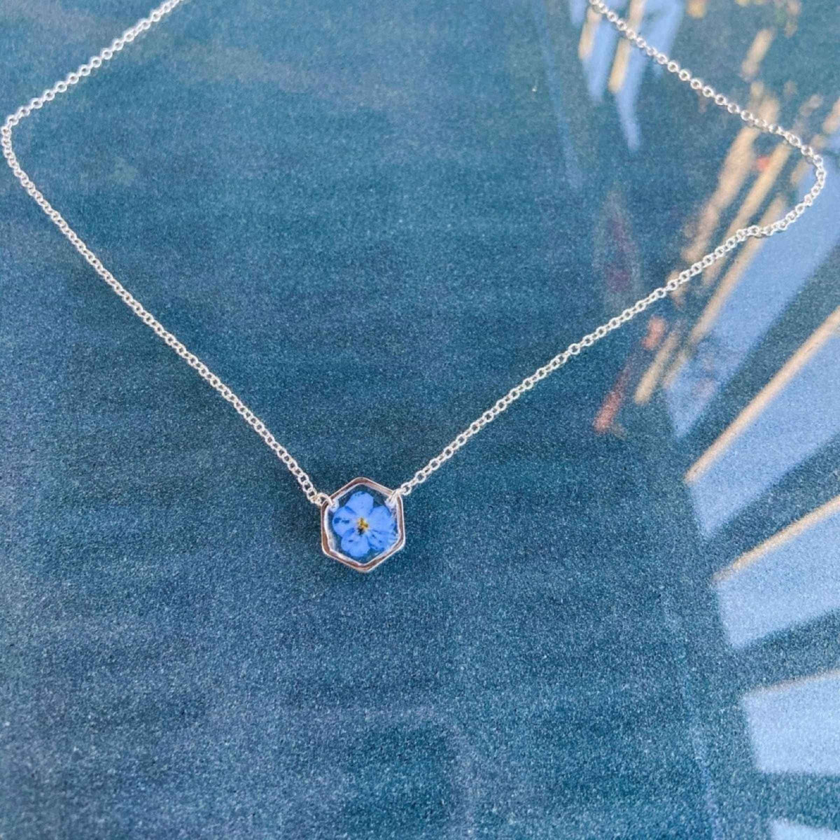 Collier Fleur de Myosotis