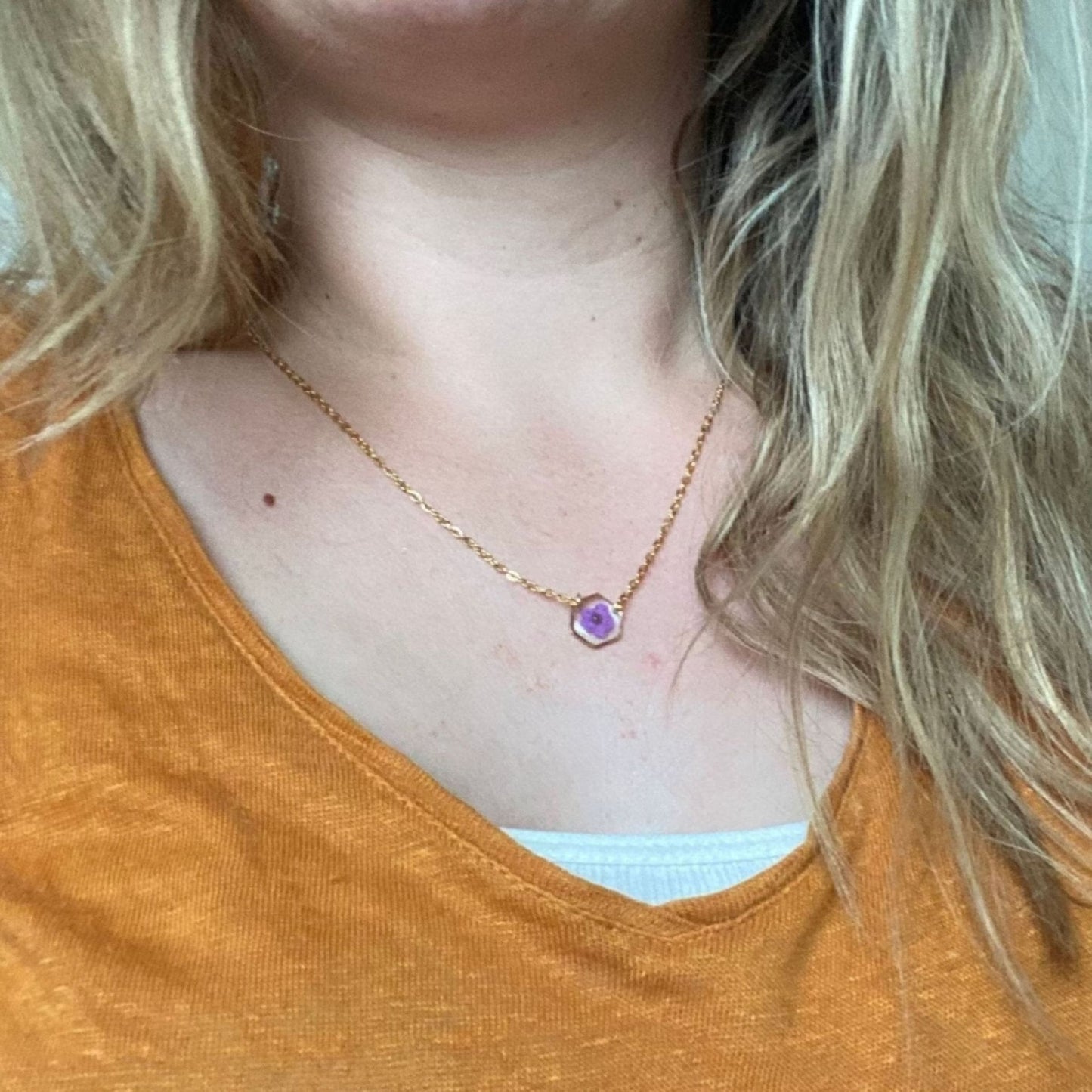 Collier LÉA inclusion fleur de spirée violetteColliersLorred