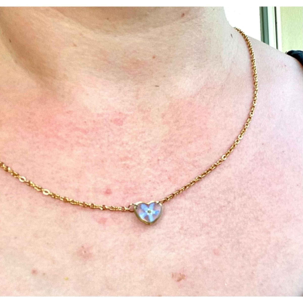 Collier LOVELY cœur inclusion de myosotis