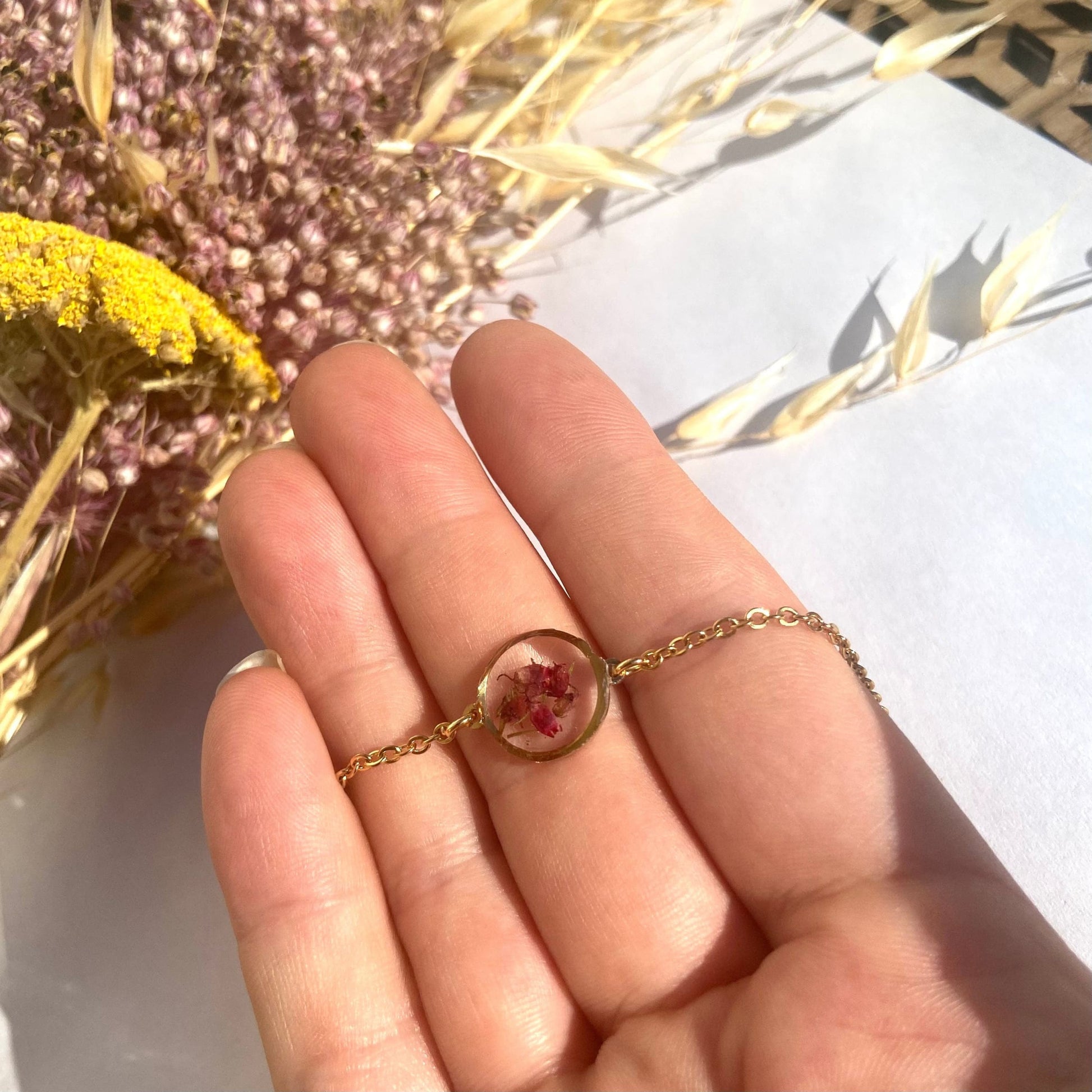 Bracelet de couleur or avec cadeau de fleur de bruyère rose pour elle - Lorred
