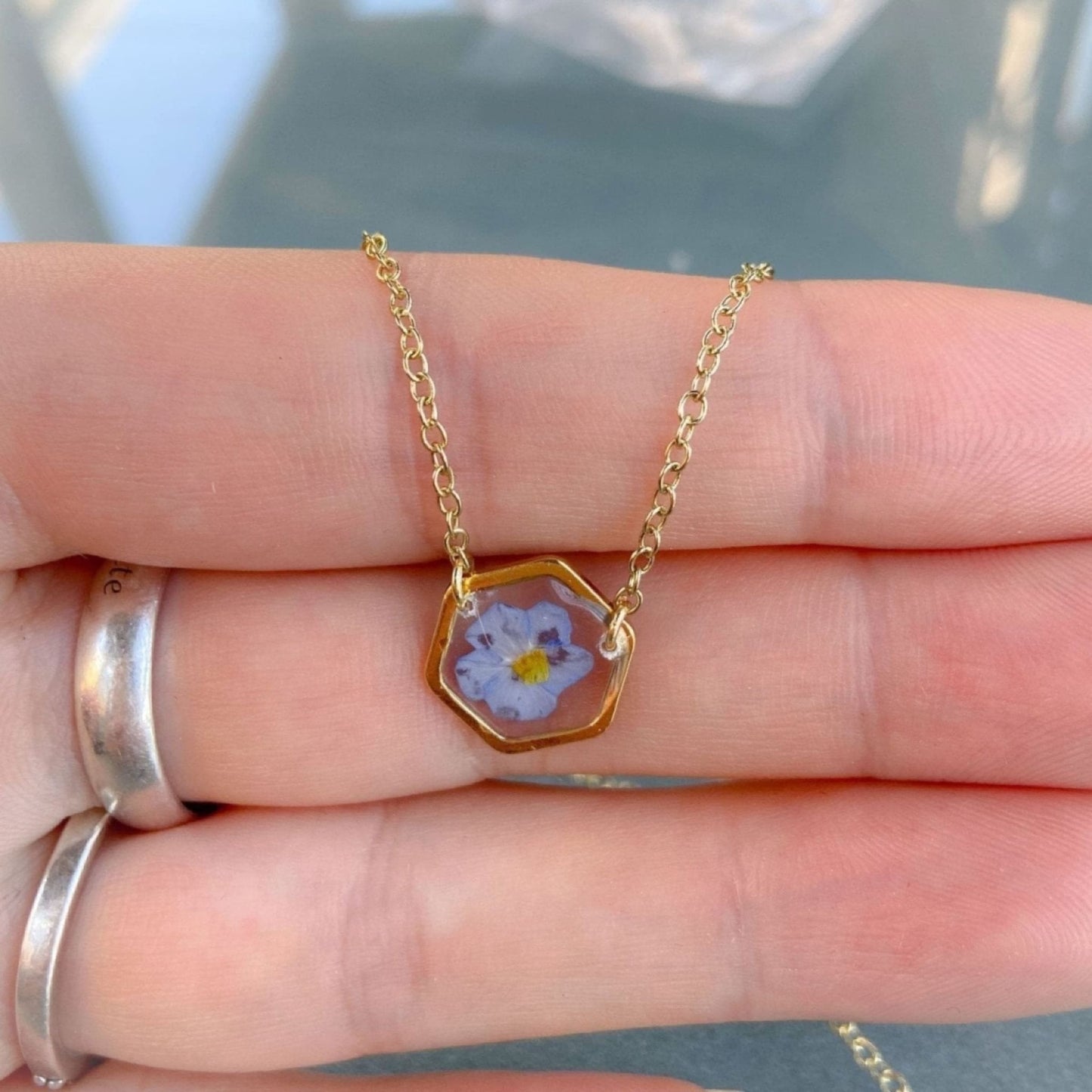 Collier LÉA à la fleur de myosotis bleu - Colliers