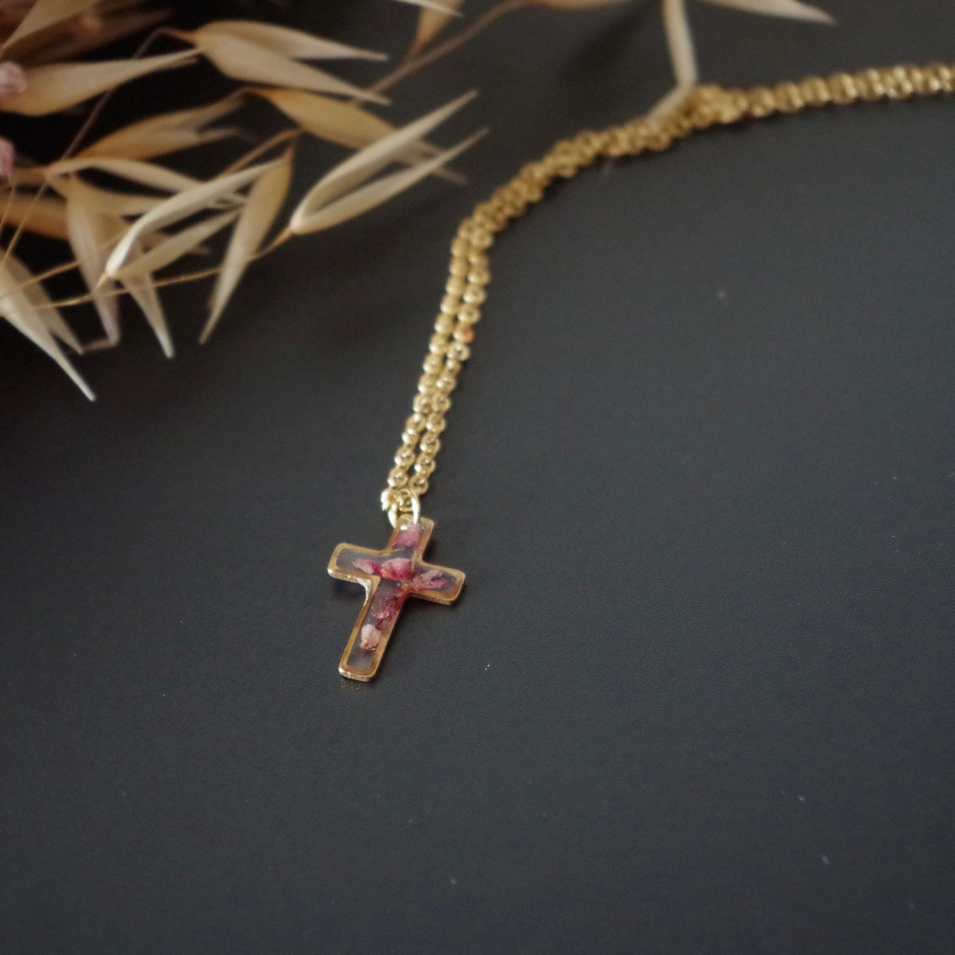 Petite croix de bruyère collier or - Lorred